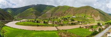 川藏线上的村庄