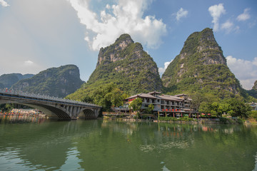 遇龙河