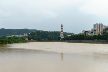 广东高州宝光塔