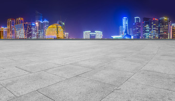 广场地砖和杭州城市建筑天际线