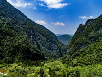 重庆武陵山大裂谷