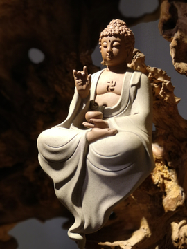 佛祖塑像