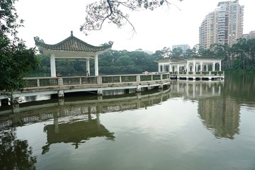 园林湖景