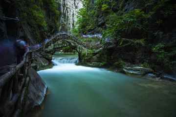 八泉峡风光