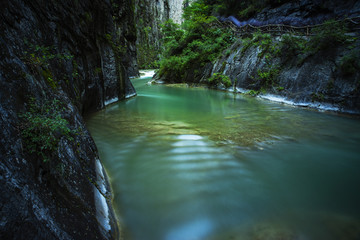 八泉峡风光