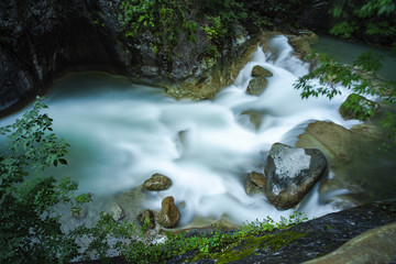 八泉峡风光