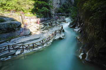 八泉峡风光