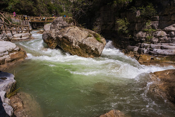 八泉峡风光