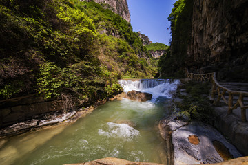 八泉峡风光