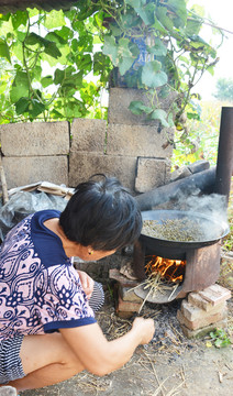 农家小鱼干制作