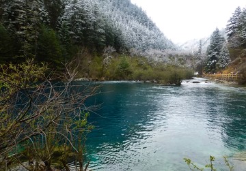 九寨沟五彩池冬景