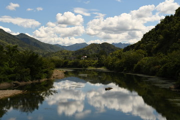 碧水蓝天