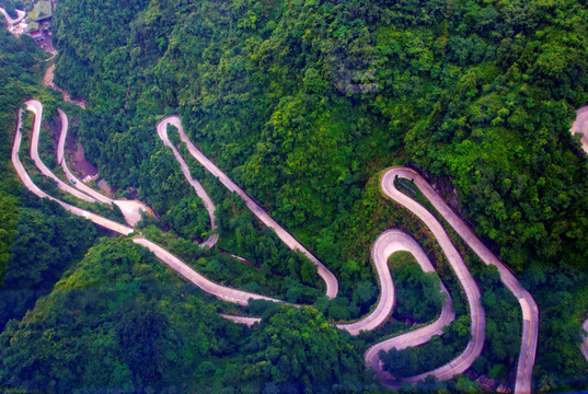 天門山盤山公路