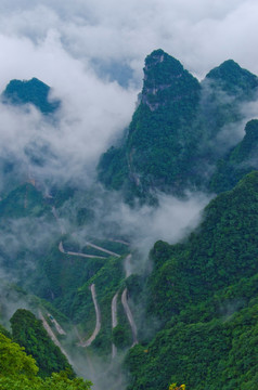 张家界天门山盘山公路