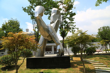 徐州市見(jiàn)義勇為英烈紀(jì)念廣場(chǎng)