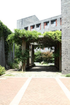 南大文学院