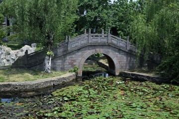公园小石桥