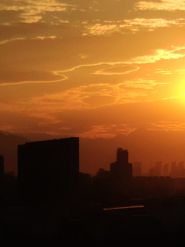 城市夕阳剪影