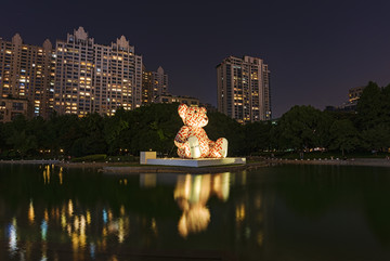 城市住宅夜景