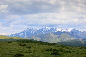 甘孜风光高原草甸雪山