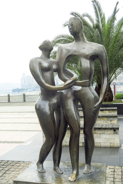 重庆街头人物雕塑之情侣
