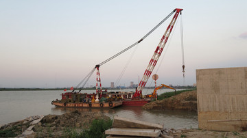 河道施工起吊机械
