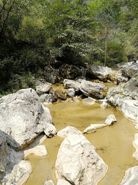 山间小溪