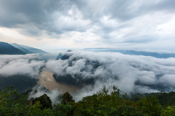 长江三峡