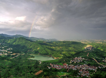 金华尖峰山雨后彩虹