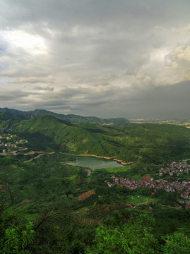 金华尖峰山山下吴水库