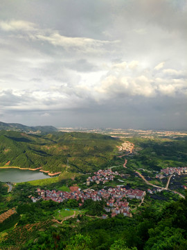 金华尖峰山放生塘村