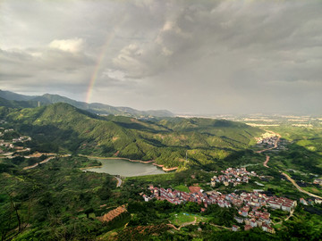 金华尖峰山山下吴水库彩虹