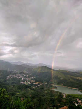 金华尖峰山山脚风光彩虹