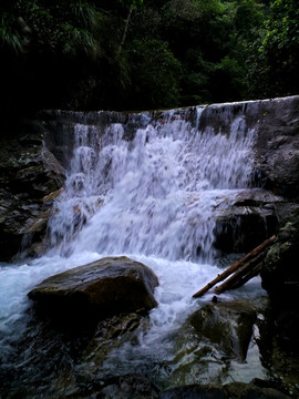 武义牛头山瀑布水流