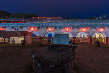 窑洞夜景