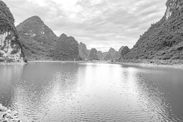 黑白山水背景