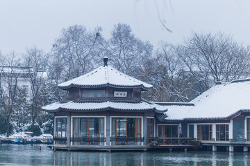 西湖雪景