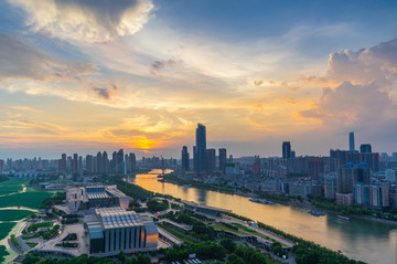 武汉夏日城市风光