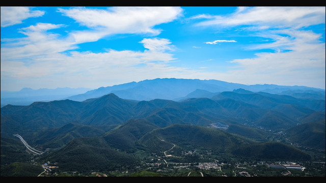 影片质感嵩山风景图