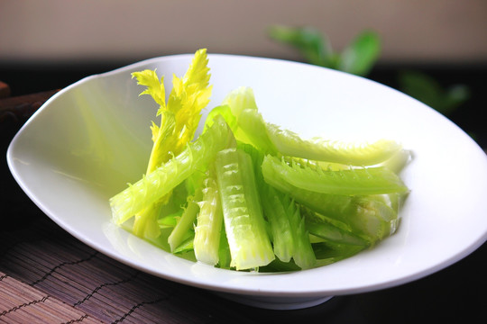 茶餐厅西芹