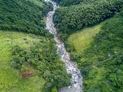 山涧小溪