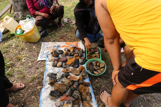 印尼宝石交易