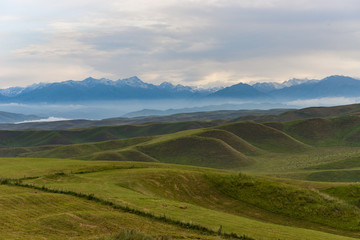 天山山脈