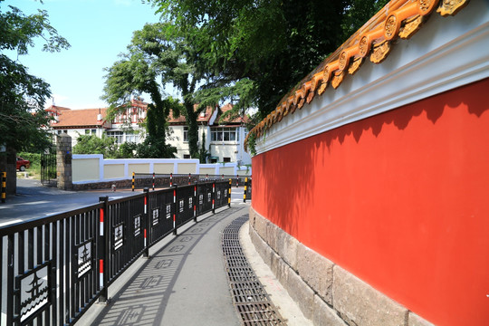 青岛红墙