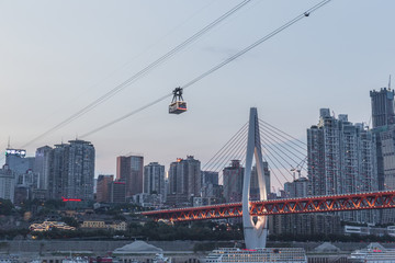 重庆长江索道和东水门大桥