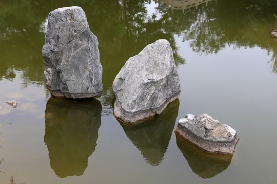 水系石头