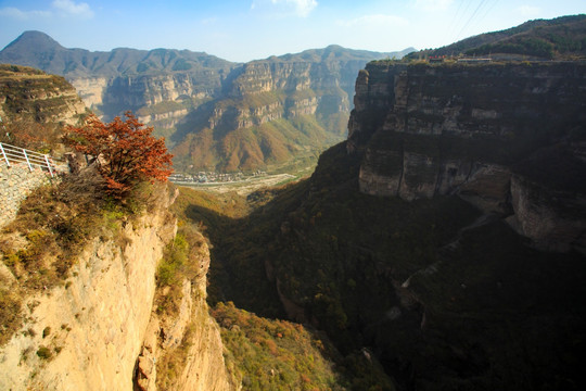 峡谷