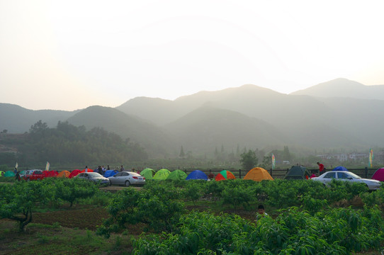 帐篷野营