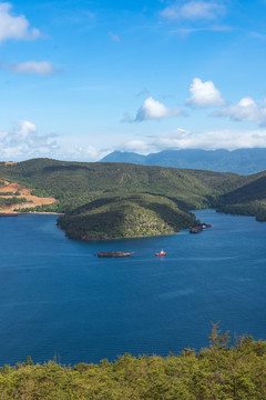 蓝天白云大海海岛