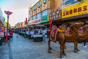 甘肃敦煌街景夜市